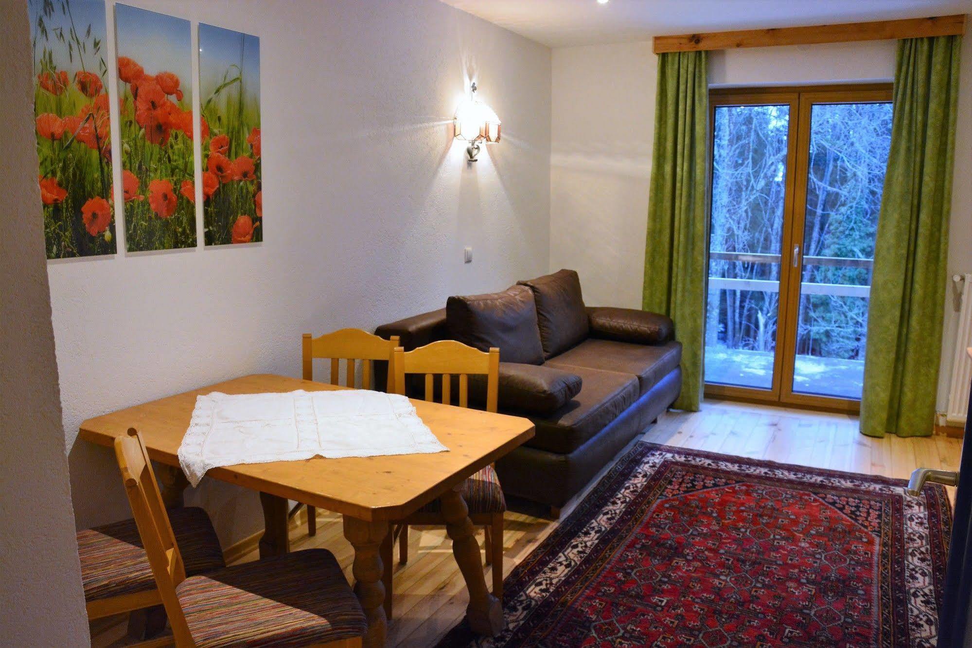 Nattererboden Hotell Natters Eksteriør bilde